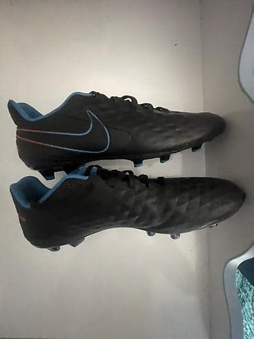 Nike Tiempo orginaldır almaniyadan alınıb razmer böyük olduği üçün — 2