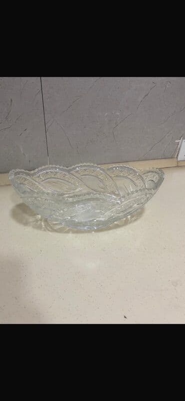 Şüşə meyvə/qəlyanaltı qabı - Material: qalın, şəffaf şüşə - Dizayn lalafo.az -da Şüşə meyvə/qəlyanaltı qabı - Material: qalın, şəffaf şüşə - Dizayn