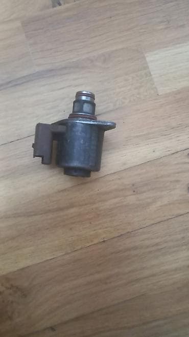 açar korpusu: Məhsul: Avtomobil ehtiyat hissələri dəsti Tərkib: - Sükanaltı kombinə — 3