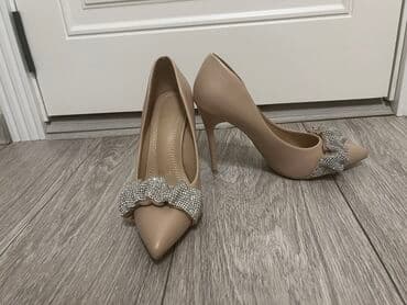 зеленые туфли: Туфли, Размер: 38, цвет - Бежевый, Б/у — 1