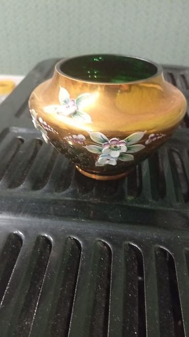 Kolleksiya üçün dekorativ qab-qacaq dəsti - Porcelan və şüşə