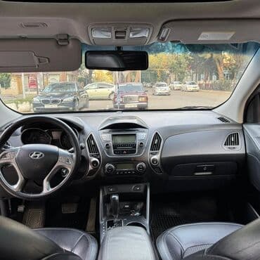 ambians işıq: Hyundai ix35: 2 l | 2010 il Krossover — 12