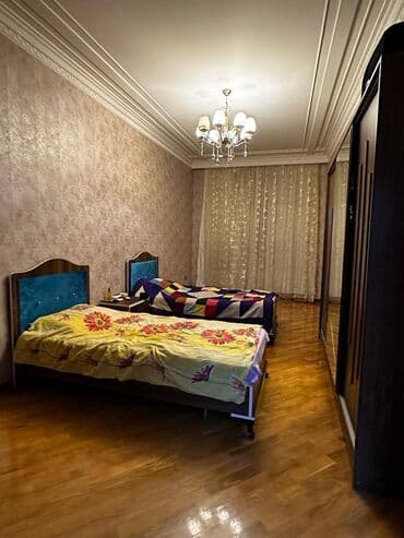 9 ci mikrorayon satilan evler: 4 otaqlı, Yeni tikili, m. Neftçilər, 160 kv. m — 8