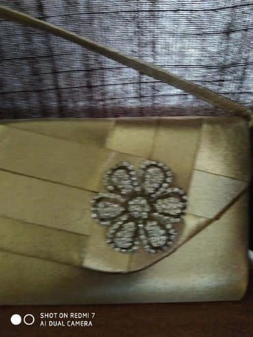 Eynəklər: Клатч женский Франция из золотой парчи с аксессуарами из камней — 11