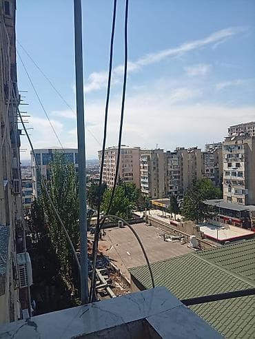 berde ev: Əhmədli metrosuna yaxin 9/7 mertebesinde 2 otaqli ev 550 azn ev — 2