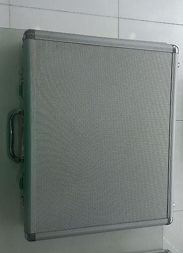 qutu profil: Alüminium xarici səthli bərk portfel/çeşid çantası - Material: yüngül — 1