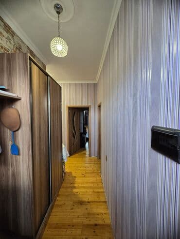 masazır həyət evi: Həyətyanı fərdi yaşa döşənmiş yol və meydança - Gül kolları və — 7