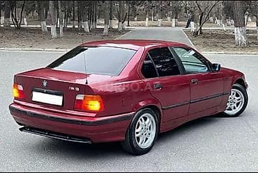 renault megane motor: BMW 3 Seriyası sedan (E36), qırmızı rəngli, M3 xarici paketli. - — 4