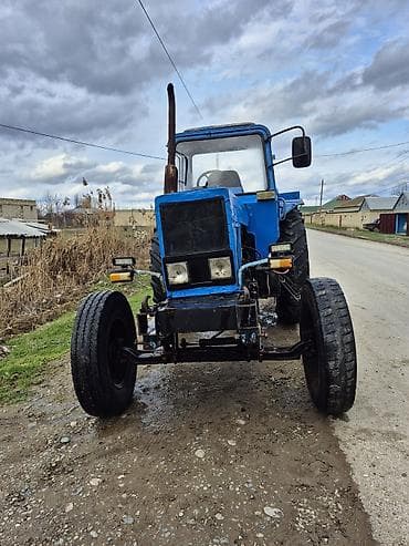 Avtomobil satışı: Belarus traktoru (MTZ seriyası) - Korpus: Kabinəli, mavi rəngli — 7