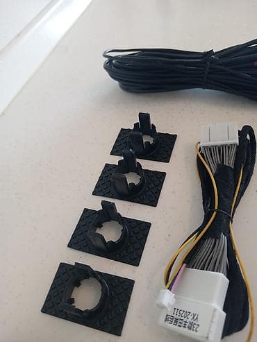 Nəqliyyat: Avtomobil üçün park radar sistemi – 4 sensorlu dəst. Toyota Higlinder — 8