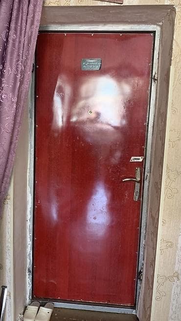 tualet qapısı: Mənzil üçün İşlənmiş Giriş qapısı Çərçivə ilə, Zəmanətsiz, Ünvandan götürmə — 1