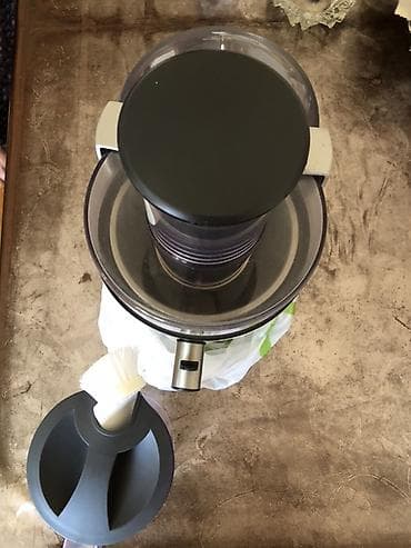 kondisioner bosch: Bosch şirəçəkən – 700 W Xüsusiyyətlər: - Güc: 700 Watt - Geniş qida — 4
