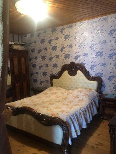 makler gence: 4 otaqlı, 110 kv. m, Orta təmir — 3