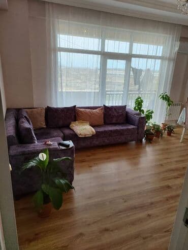 9 ci mikrorayon satilan evler: 3 otaqlı, Yeni tikili, 109 kv. m — 3