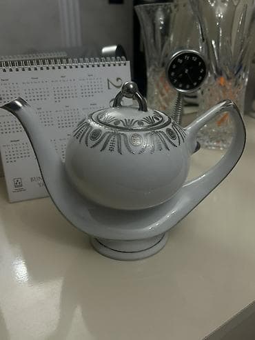 Porselen çaydan - Material: yüksək keyfiyyətli porselen - Rəng: ağ