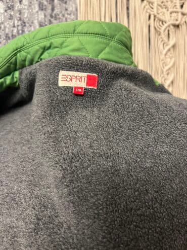 кожанная куртка: Безрукавка куртка от фирмы Esprit size 38 — 2