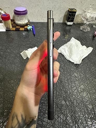 Мобильные телефоны и аксессуары: Samsung Galaxy S24 Ultra, цвет - Серый — 4