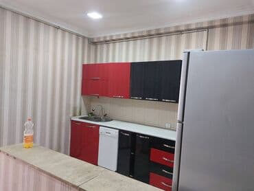 ehmedlide ev: Mənzil kirayə verilir. Ev Xalqlar ile Ehmedli metrosunun ortasinda — 12