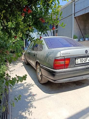 sam diskler: Opel Vectra: 2 l | Sedan — 3