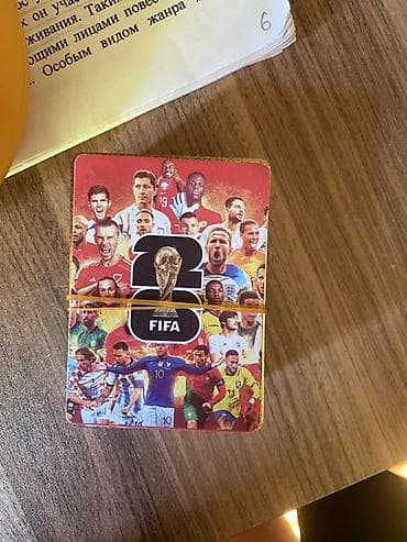 Məhsul: Futbol kolleksiya kartları dəsti Təsvir: - FIFA mövzusunda — 2