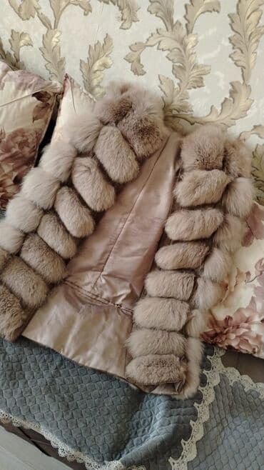 женские велюровые халаты: Жилет, M, цвет - Бежевый — 1