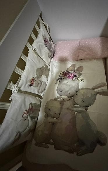 usag kravatlari: Qız üçün, Dördbucaq, Beşik, Dəst ilə, Yellənmə mexanizmsiz — 1