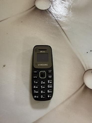 philips xenium 9@9v: Samsung E1225, rəng - Qara, İki sim kartlı — 1
