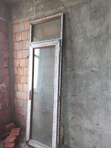 aboy dekor: PVC qapı-pəncərə bloku - Material: PVC profil (üzərində “Infinite” — 3