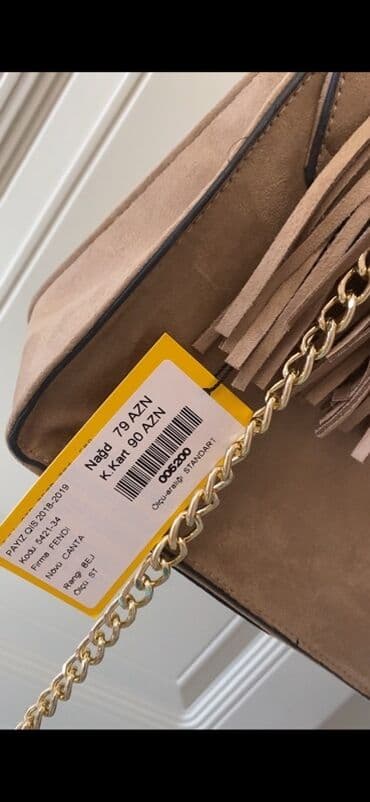 həsir cantalar: Çiyin çantası, Fendi — 3