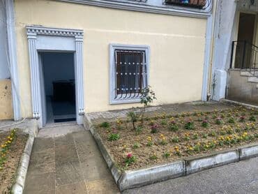 9 mkr kirayə evlər: Nesimi rayonu erazisinde, 9 mkr da Safa store binasinin qabaginda yola — 1