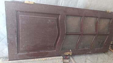 işləmiş qapi: Taxta.60 azn — 2