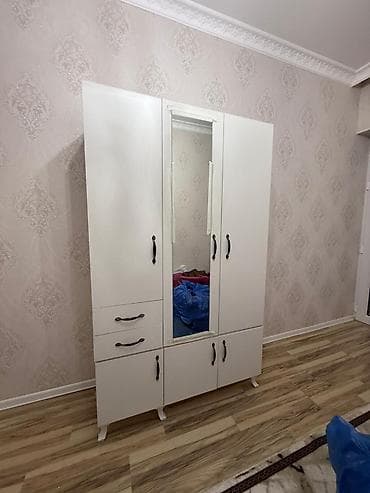 şifaner: Yeni, 3 qapılı, Güzgülü, Qəhvəyi, Digər material, Açılan, Düz dolab — 8