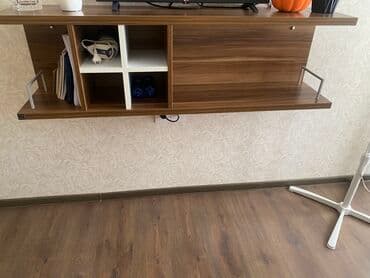 on oturacaqlar: Kompüter masası, İşlənmiş, Açılmayan, Taxta, Künc masa — 1