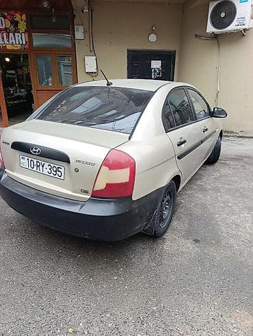 moto debilqe: Hyundai Accent: 1.5 l | 2008 il Sedan — 5