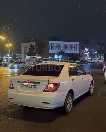 ford fusion diffuser: BYD F3: 1.5 l | 2012 il 120000 km Sedan — 6