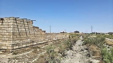 lökbatanda torpaq: Tikinti — 5