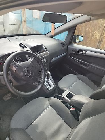 opel zafira a: Opel Zafira: 2.2 l | 2006 il 300 km Van/Minivan — 5