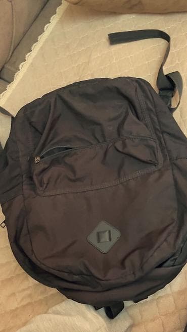 ruqzaq: Qara rəngli gündəlik bel çantası 1 ildi işledmirem deye satiram - — 3