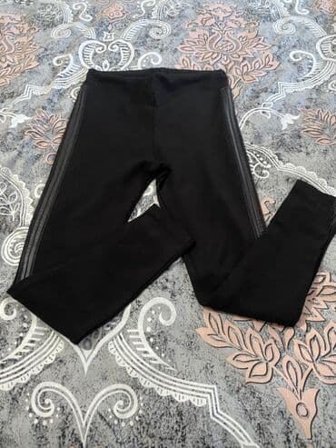 Sviterlər: Qara qadın leggingsi - Rəng: klassik qara - Model: dar kəsim, bel — 1