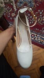 qadin pencekleri: 1defe toyda geyinilib,39.5-40olcu — 3