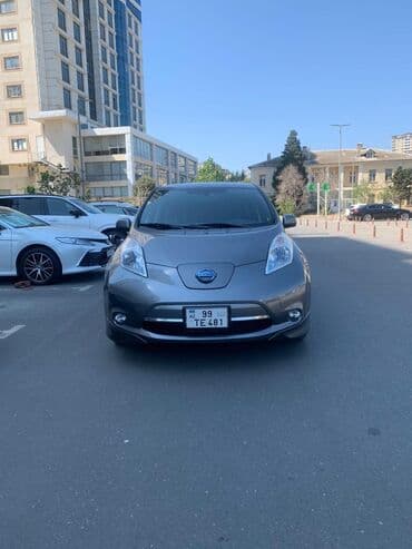 faizsiz kreditlə maşın: Nissan Leaf0.001 L 2013 il 88 000 km Ela veziyyetde V otlichnom — 9