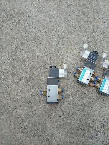 Дом и сад: Pnevmatik solenoid klapanlar – 5/2 yol, bobinli, 220V AC Məhsul — 1