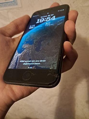 15 pro max dubay: IPhone 8, 64 GB, Jet Black — 6