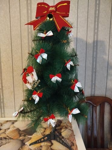 Yeni il yolkası,elastik metal budaqlar - Rəngi tünd-yaşıl - lalafo.az -da Yeni il yolkası,elastik metal budaqlar - Rəngi tünd-yaşıl -