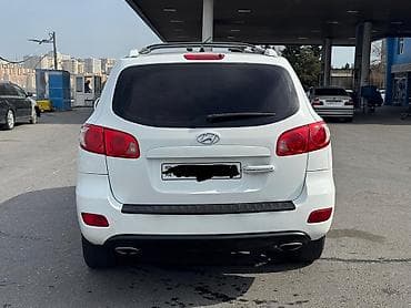 hyundai accent: Hyundai Santa Fe, ağ rəngli SUV Texniki və dizayn xüsusiyyətləri: - — 4