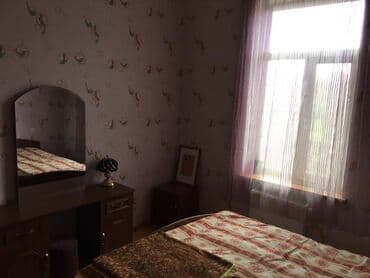 qaracuxurda ev: 120 kv. m, 3 otaqlı — 3