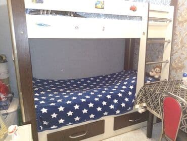 tek yataq carpayi: Oğlan və qız üçün, İşlənmiş, Çarpayı, Matras ilə, Siyirməli, MDF — 2