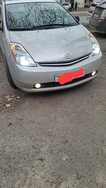 zil maşın: Toyota Prius (XW20) hibrid hetçbek - Gümüşü rəng, 5 qapı - Hibrid güc — 6