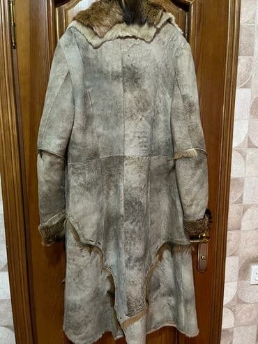 hicablı geyim: Dublenka. Seligeli geyinilib. vorotnik-tülküdür — 2