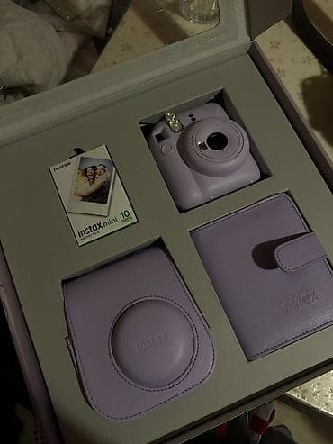Fujifilm Instax Mini 12 hədiyyə dəsti – bənövşəyi rəng Dəstin